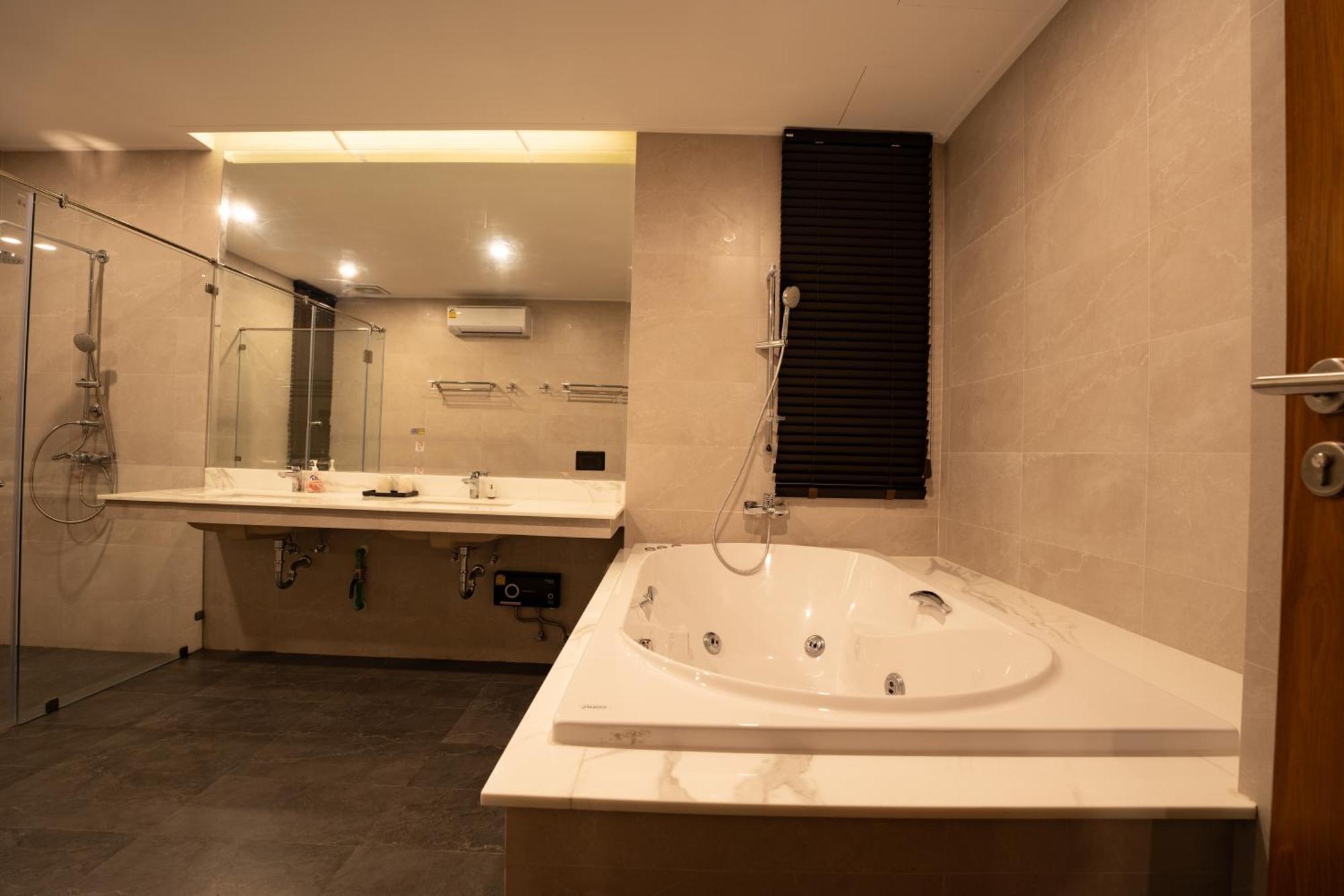 943summer Villa曼谷中心asok&tong Lor800平海天别墅 Villa Bangkok